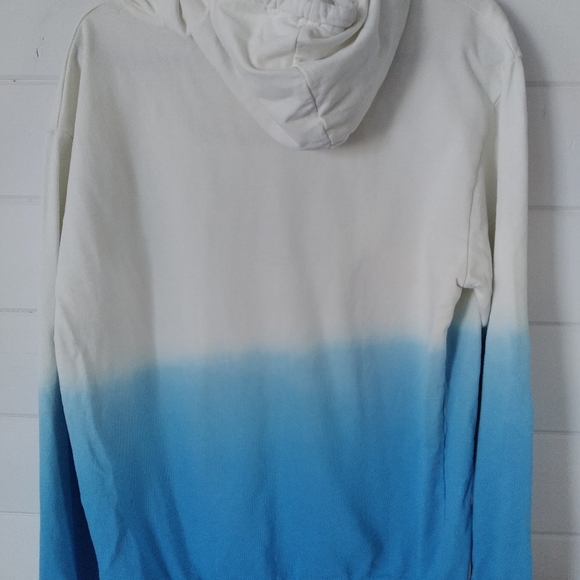 Hoodie with sparkly wording- tag says XXL, fits more like a medium/large - Picture 4 of 12